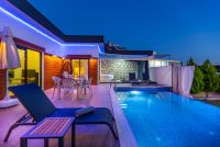 Kalkan Çavdır'da Deniz & Doğa Manzaralı 2 Adet Satılık Villa Satılık Villalar